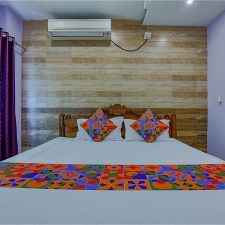 Fabhotel New Central Bhubaneswar Exteriör bild
