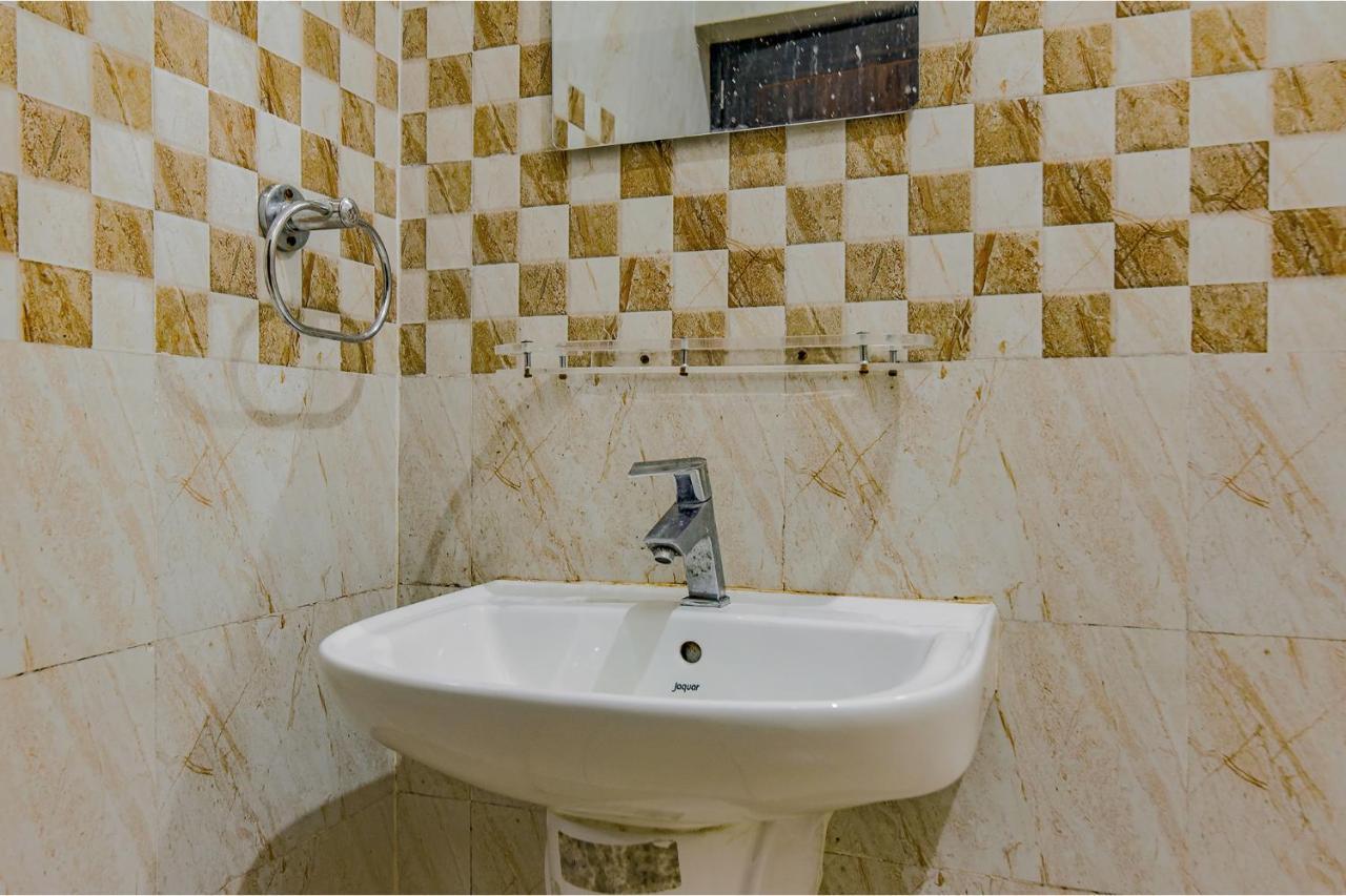 Fabhotel New Central Bhubaneswar Exteriör bild